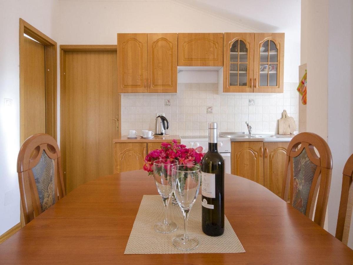 Apartments Patricija روفينج المظهر الخارجي الصورة