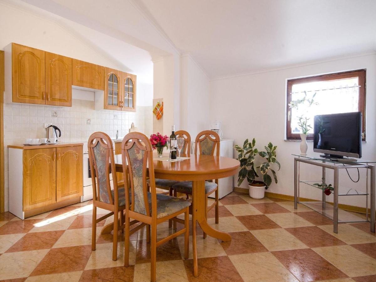 Apartments Patricija روفينج المظهر الخارجي الصورة