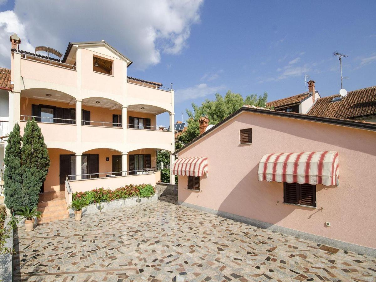 Apartments Patricija روفينج المظهر الخارجي الصورة